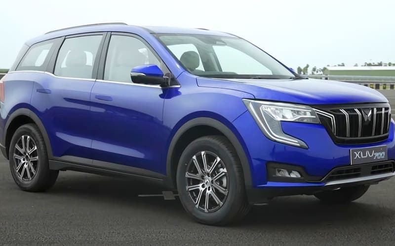 Mahindra XUV700 taxi for hire in Himachal Pradesh