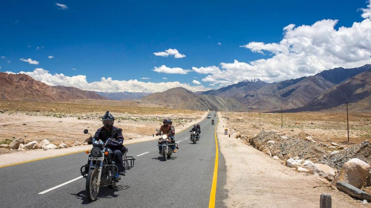 A 7-Day Leh Ladakh Couple Bike Trip Expedition to Umling La