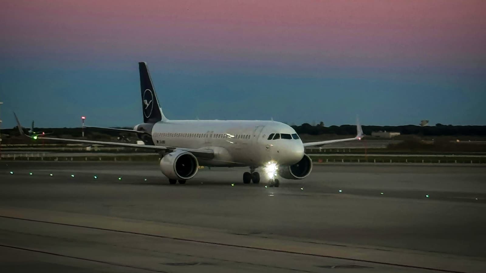 Pahalgam to Srinagar. Visit the Aru Valley, Betaab Valley and Chandanwari