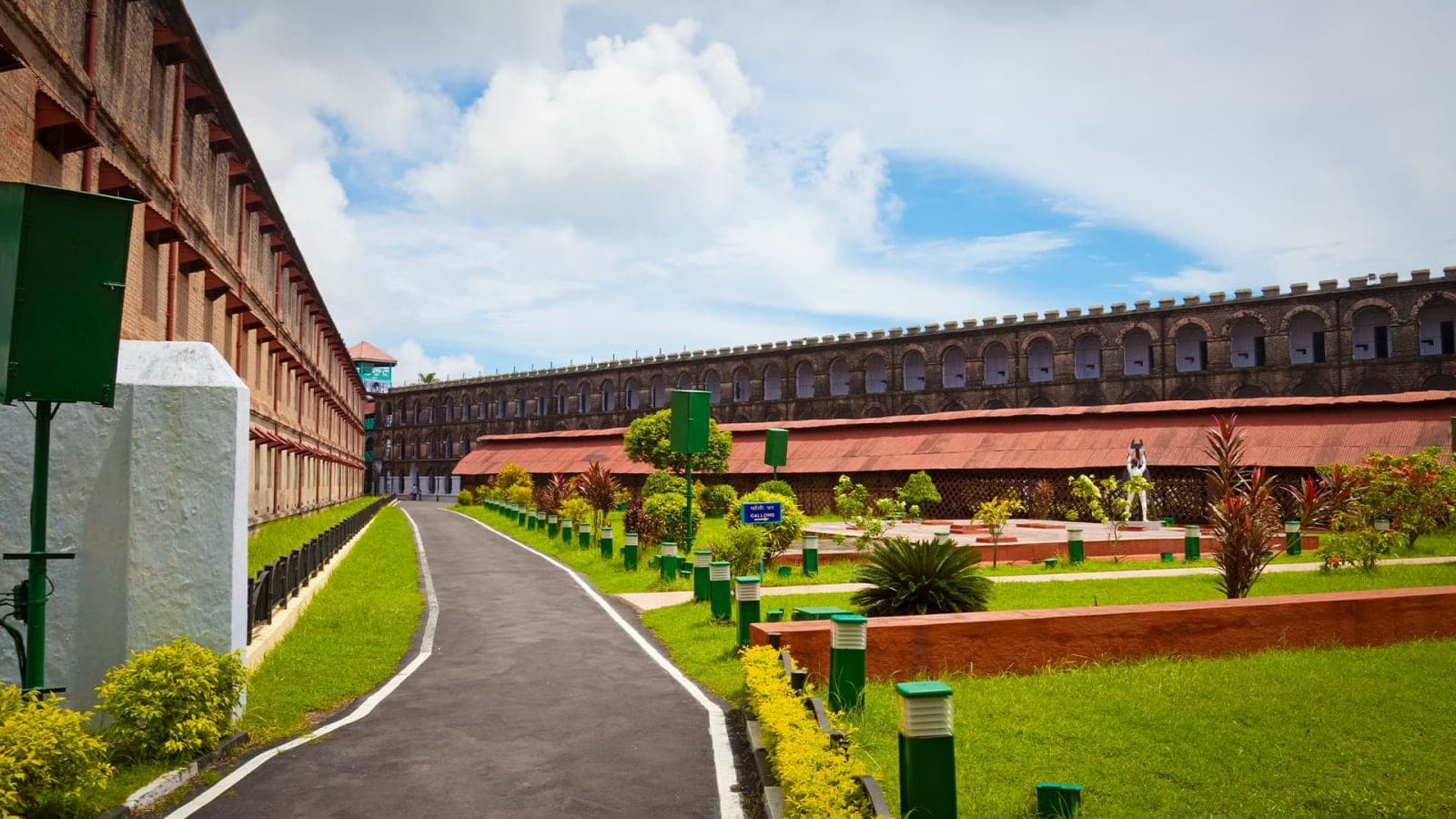 Elephant Beach Boat Ride Tour and Complimentary Snorkelling